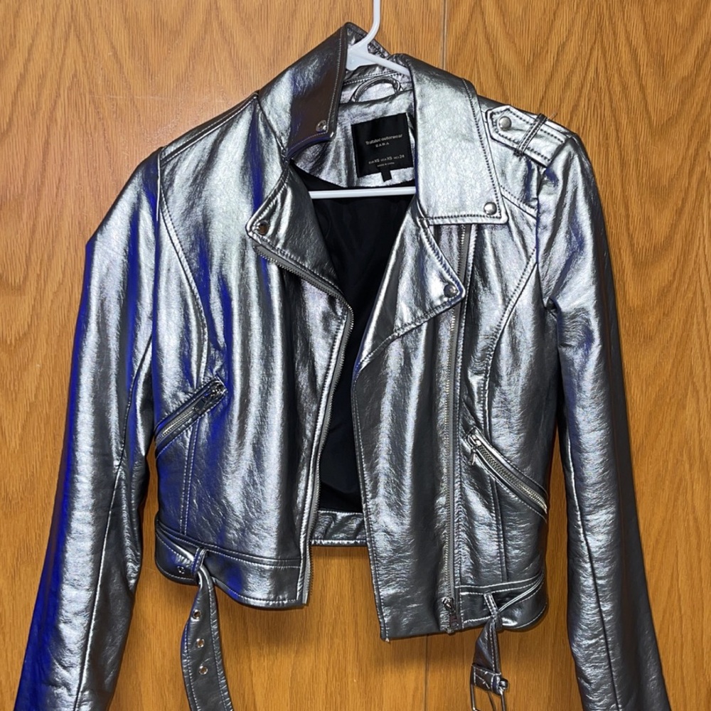 ❌SOLD❌ ZARA metallic faux leather jacket